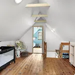 Son's Hus