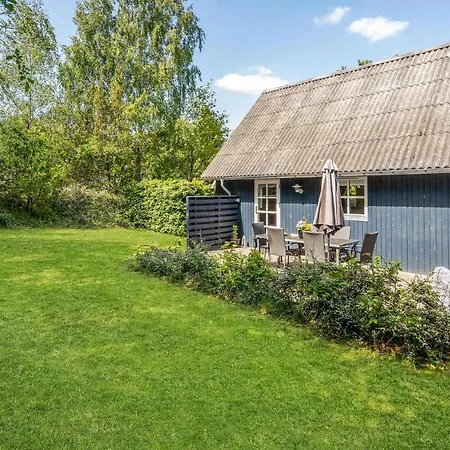 Son's Hus Holiday home *