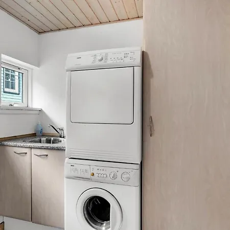 Holiday home Son's Hus Give